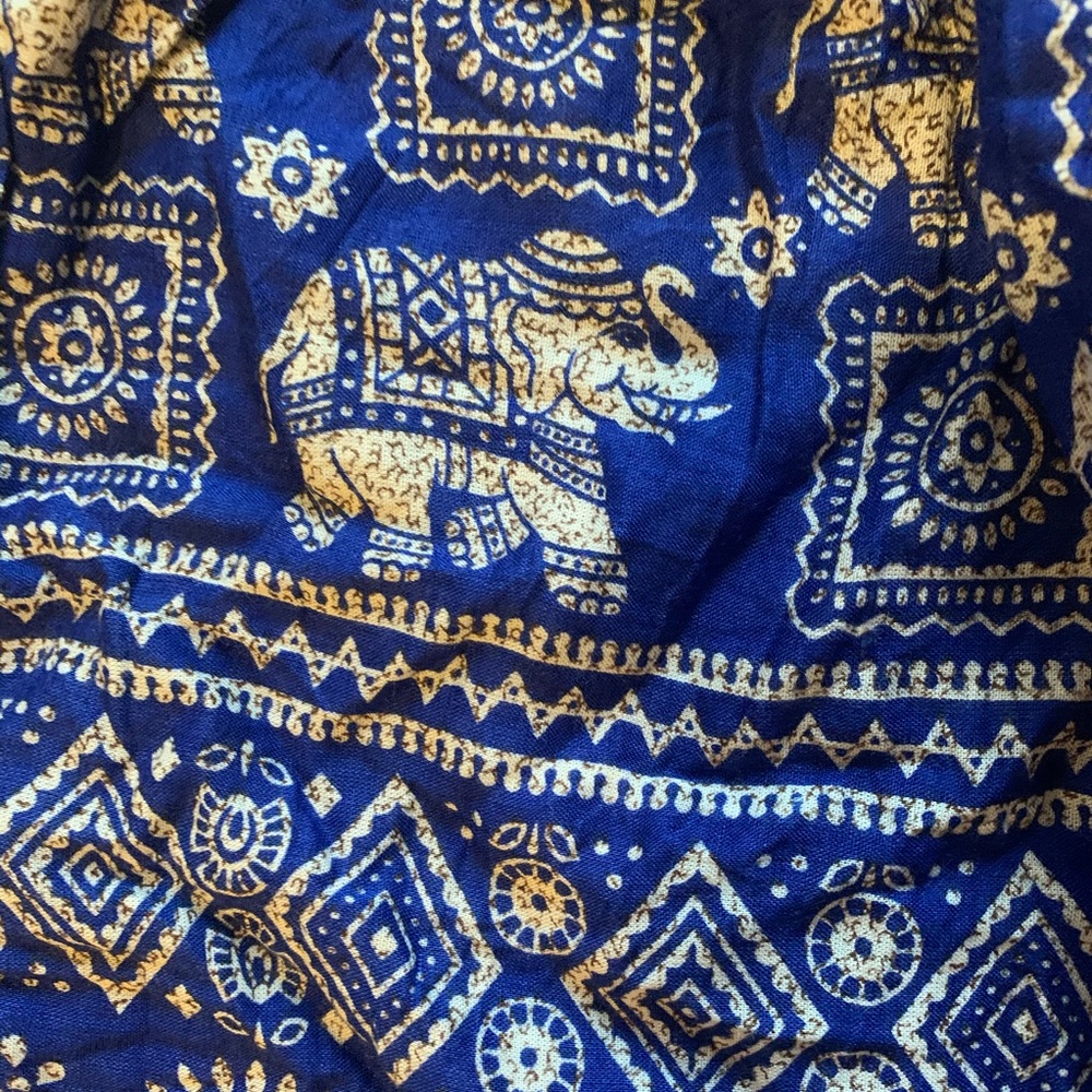NWOT Thailand Elephant Pattern Shorts - Picture 4 of 4